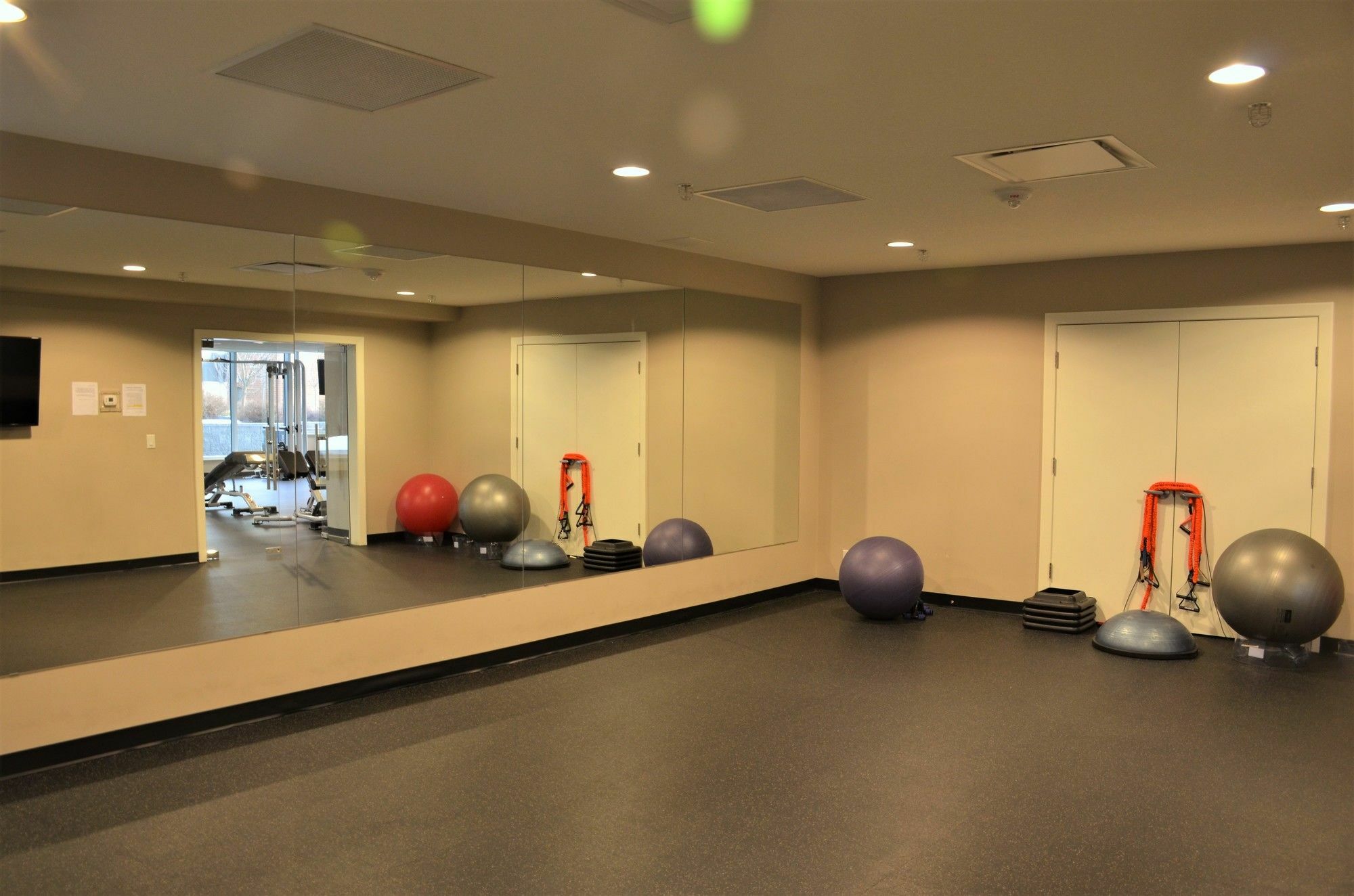 Monki Di Executive Suites - Alura YYC Exterior foto